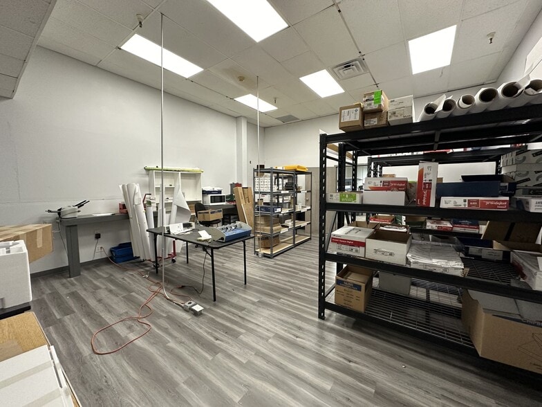 More Photos Of 1101 Main St, Garland Warehouse For Sale