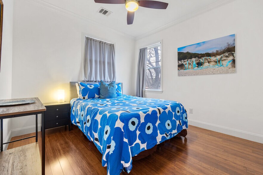 More Photos Of , Austin Unknown For Sale