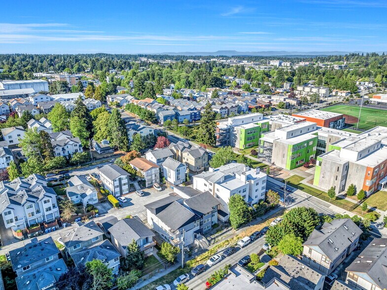 More Photos Of 1146 N 91st St, Seattle Apartments For Sale