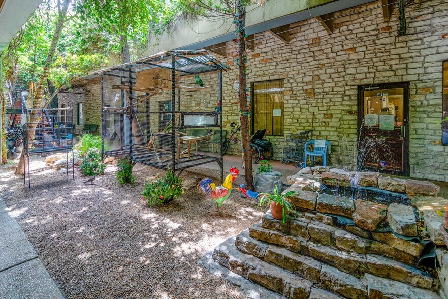 More Photos Of 2101 E Ben White Blvd, Austin Shelter For Sale