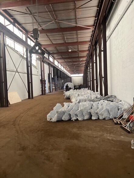 More Photos Of 812 N Beck St, Sebewaing Warehouse For Sale