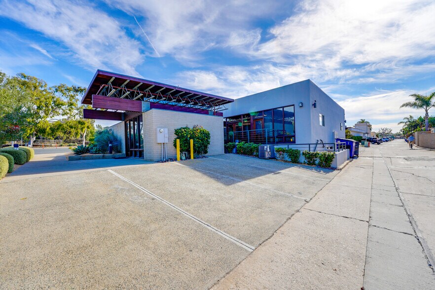 More Photos Of 543 N Highway 101, Solana Beach Office For Sale