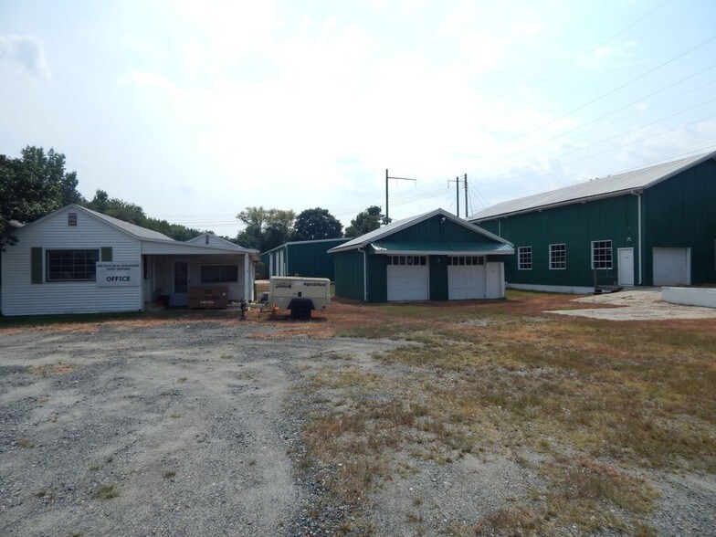 More Photos Of 200 S Post Rd, Aberdeen Warehouse For Lease