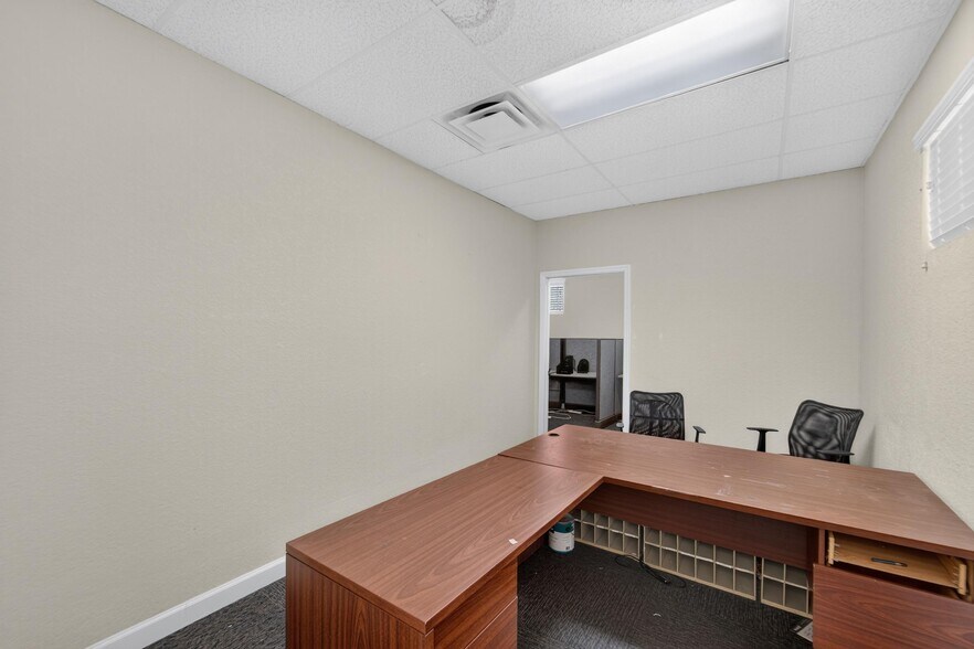 More Photos Of , Tampa Office For Sale