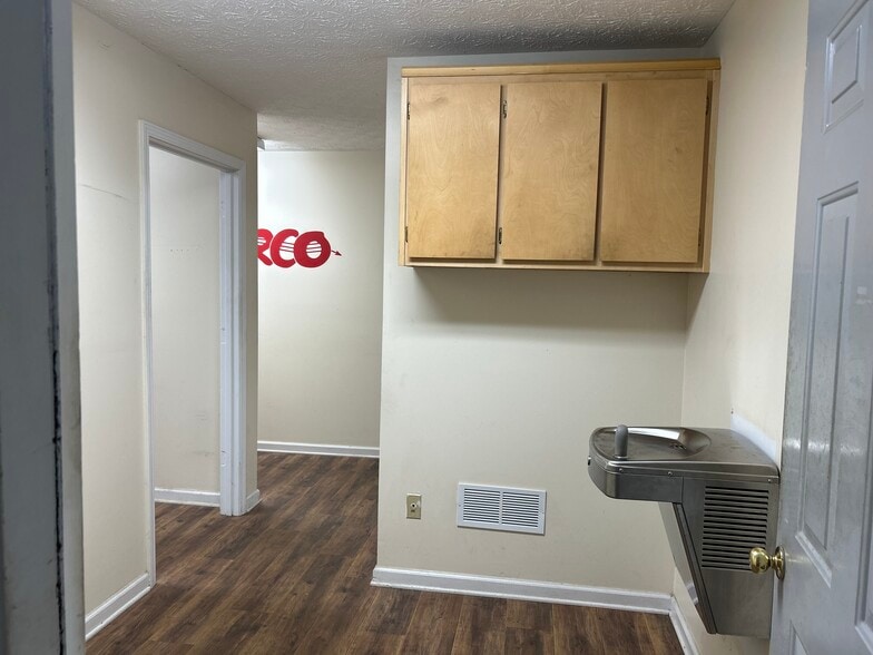 More Photos Of 9296 S Main St, Jonesboro Service For Sale