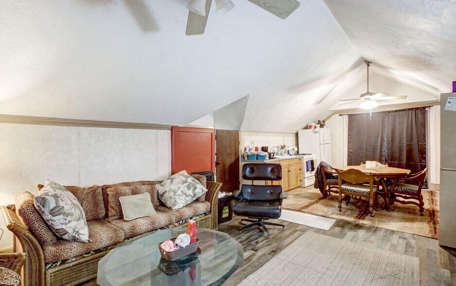 More Photos Of 211 S US Highway 17, East Palatka Apartments For Sale