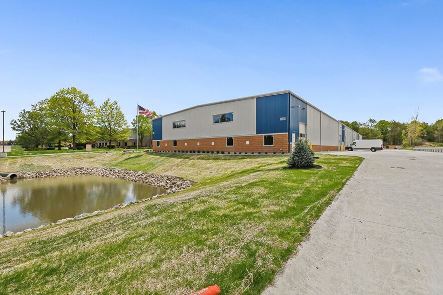 More Photos Of 2844 Westway Drive, Brunswick Warehouse For Lease