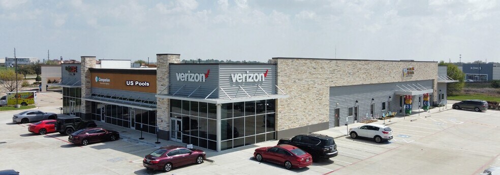 More Photos Of I-10 & Pin Oak Rd, Katy Unknown For Lease