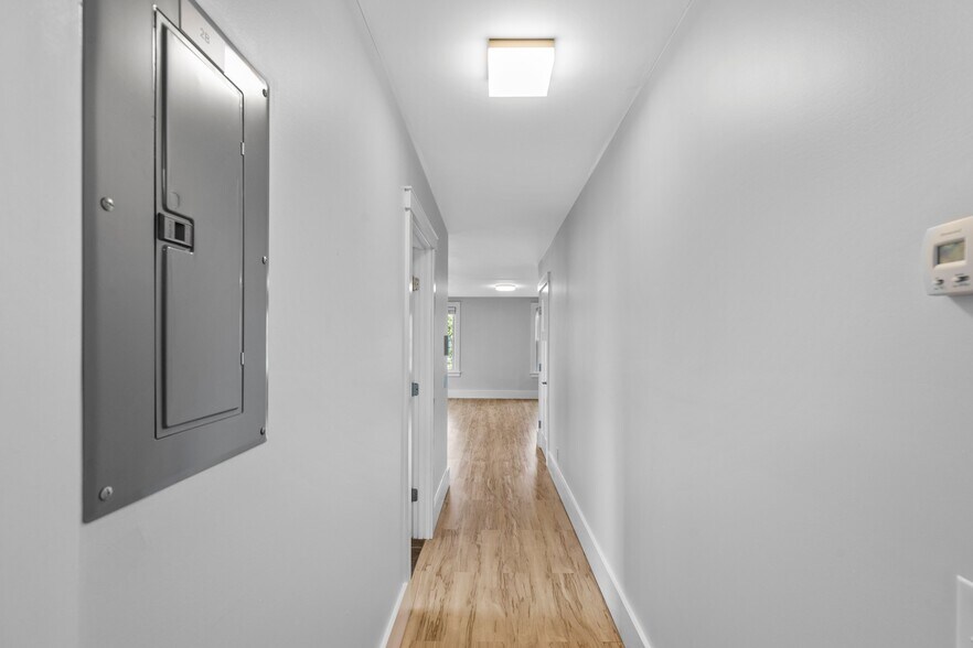 More Photos Of 2 Park St, Norwalk Apartments For Sale