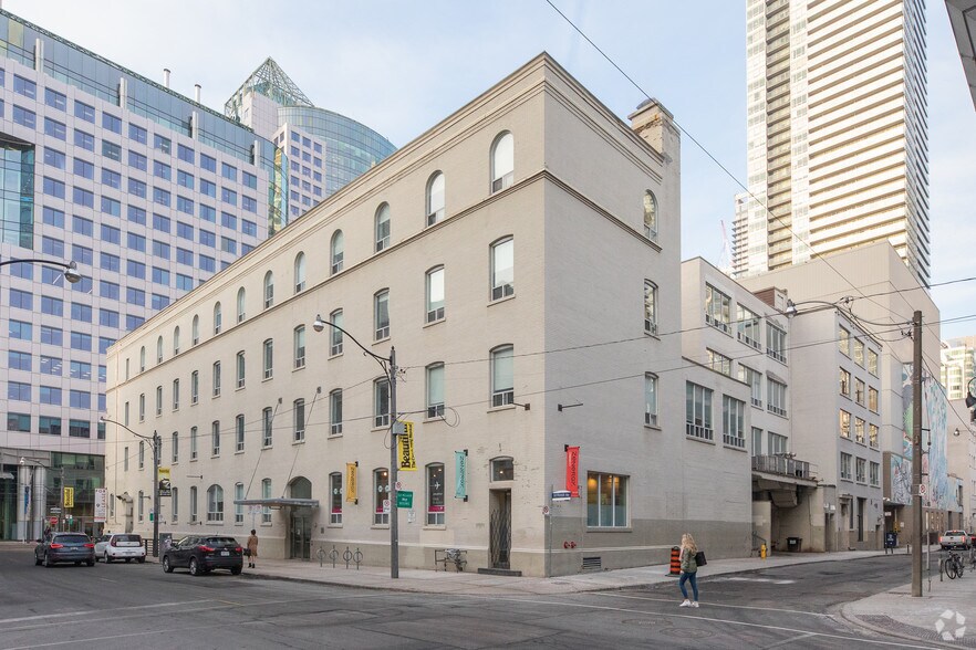 More Photos Of 276 King St W, Toronto Office Residential For Lease