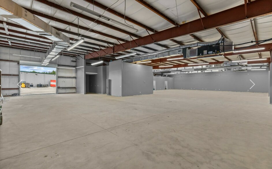 More Photos Of 4200 Dow Rd, Melbourne Unknown For Lease