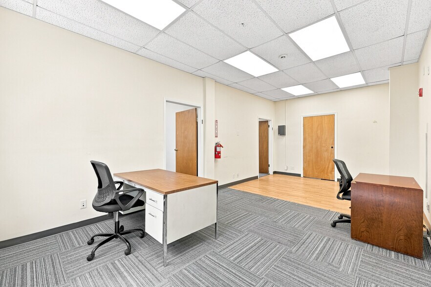 More Photos Of 92 S Central Ave, Hartsdale Storefront Retail Office For Lease