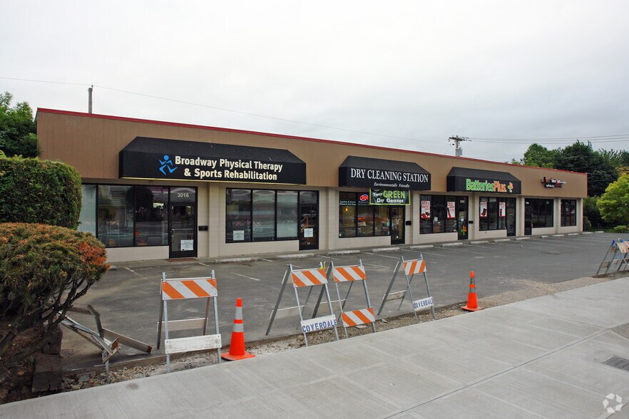 More Photos Of 3004-3016 NE Broadway St, Portland Unknown For Lease