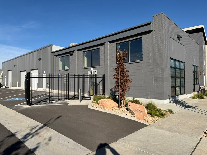 More Photos Of 250 W Paxton Ave, Salt Lake City Warehouse For Lease