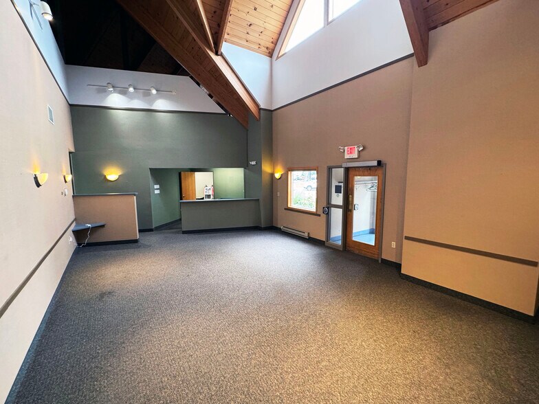 More Photos Of 2214 5th St, White Bear Lake Medical For Sale