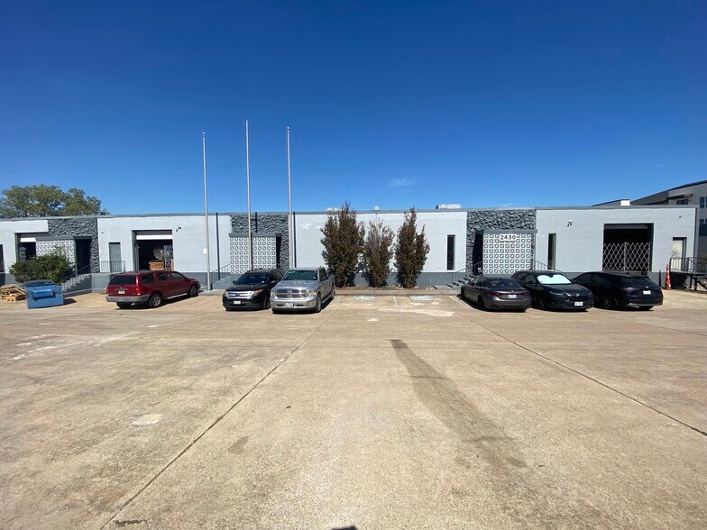 More Photos Of 2430-2434 January Ln, Grand Prairie Distribution For Sale