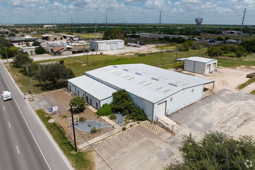 Primary Photo Of 501 E Monte Cristo Rd, Edinburg Flex For Sale