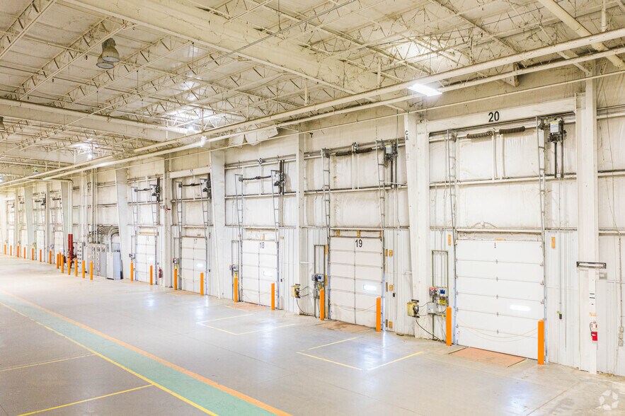 More Photos Of 120 Williamette Ln, Bowling Green Warehouse For Lease