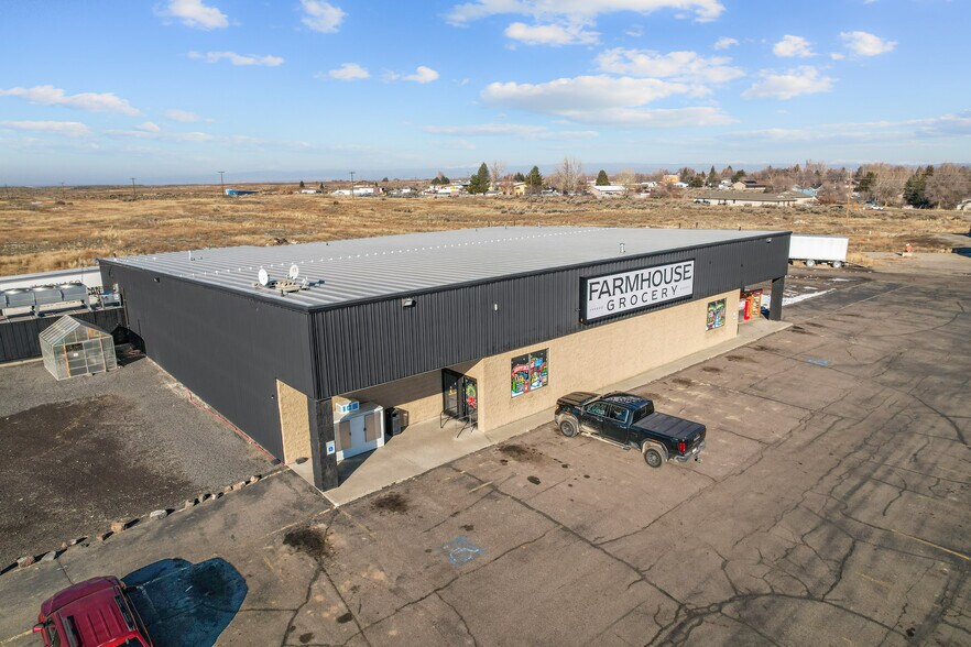 More Photos Of 904 S Greenwood St, Shoshone Supermarket For Sale