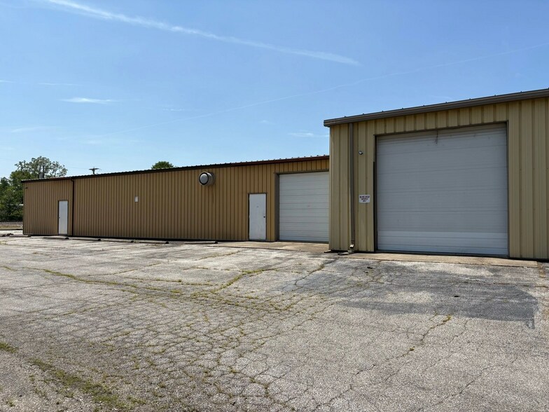 More Photos Of 207 Main St, New Haven Warehouse For Sale