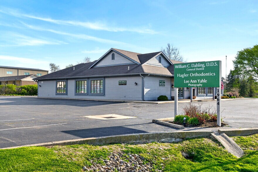 More Photos Of 1964 N Lakeman Dr, Bellbrook Medical For Sale