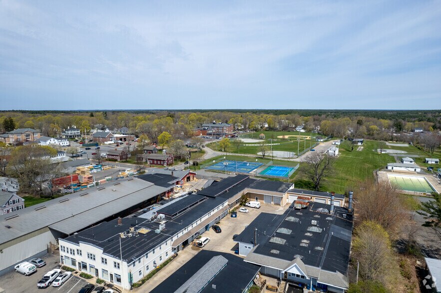 More Photos Of 25 Wareham St, Middleboro Warehouse For Lease