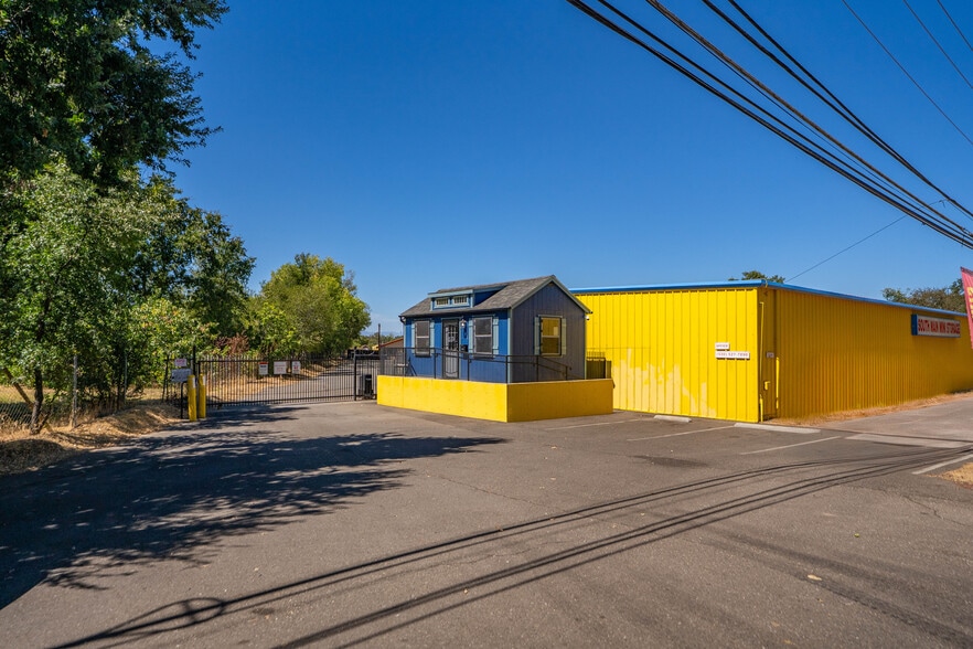 More Photos Of 12149 State Highway 99W, Red Bluff Self Storage For Sale