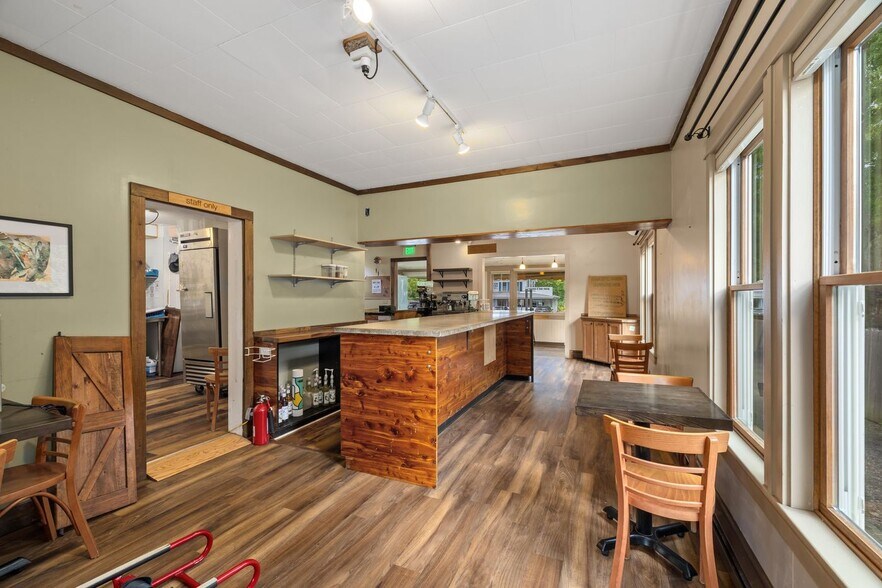 More Photos Of 1769 NY-73, Keene Valley Flex For Sale