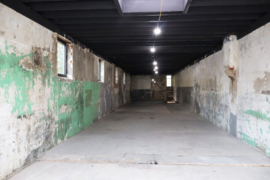 More Photos Of 640-642 N Cherry St, Winston-Salem Storefront Retail Office For Sale