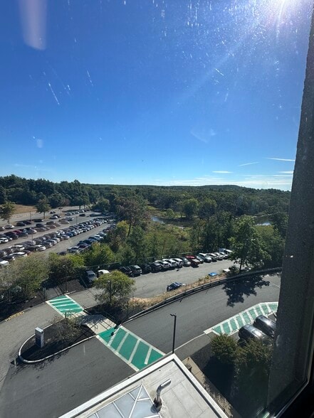 More Photos Of 133 Old Road to Nine Acre Cor, Concord Hospital For Sale