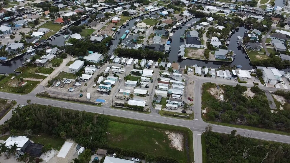 More Photos Of 2581 Oleander St, Saint James City Manufactured Housing Mobile Home Park For Sale