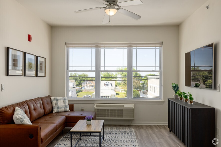 More Photos Of 510 Hamilton St, Somerset Apartments For Sale