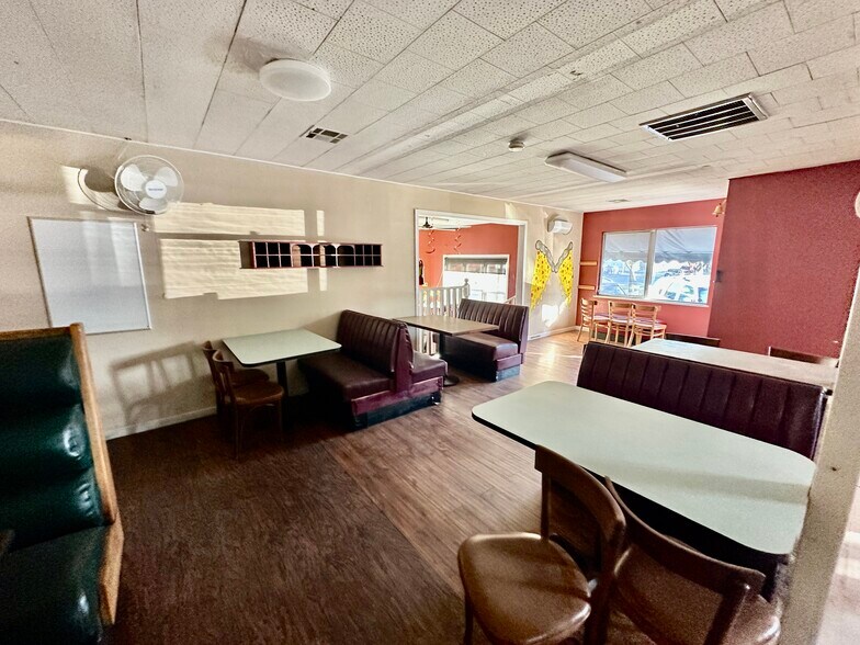 More Photos Of 400 Main St, Rio Vista Restaurant For Sale