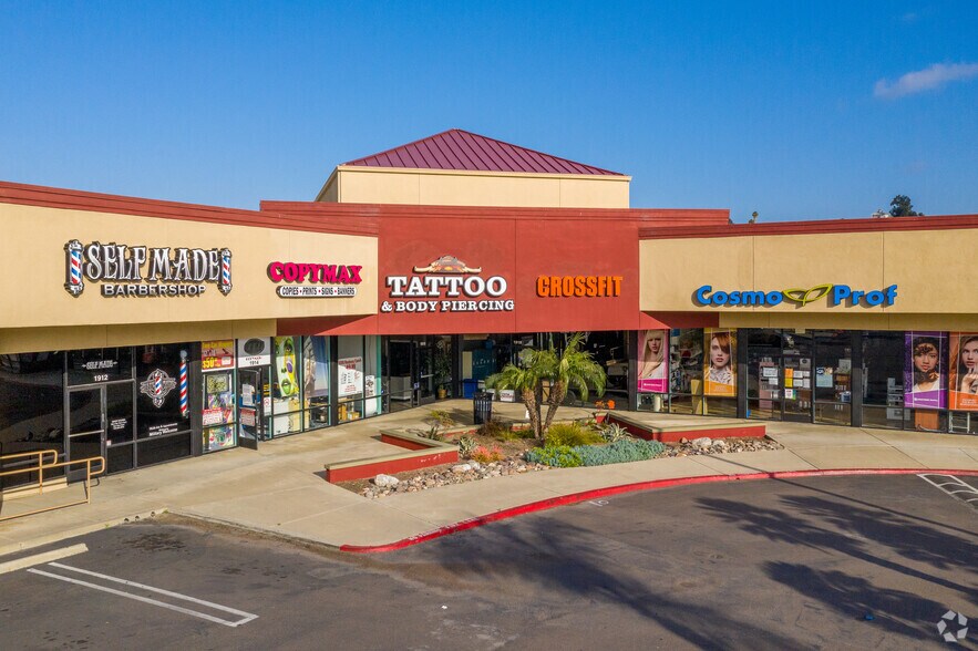 More Photos Of 1900-1998 Hacienda Dr, Vista Unknown For Lease