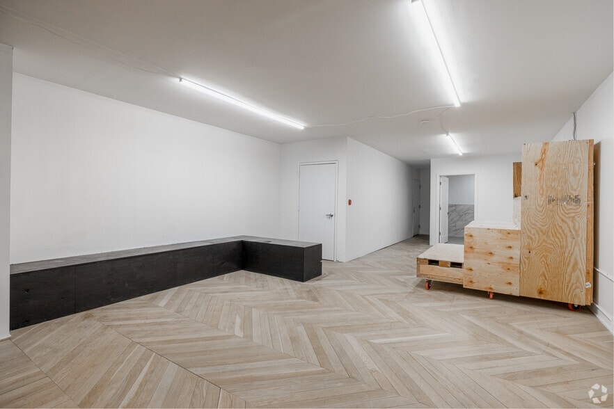 More Photos Of 54 Crosby St, New York Storefront For Lease