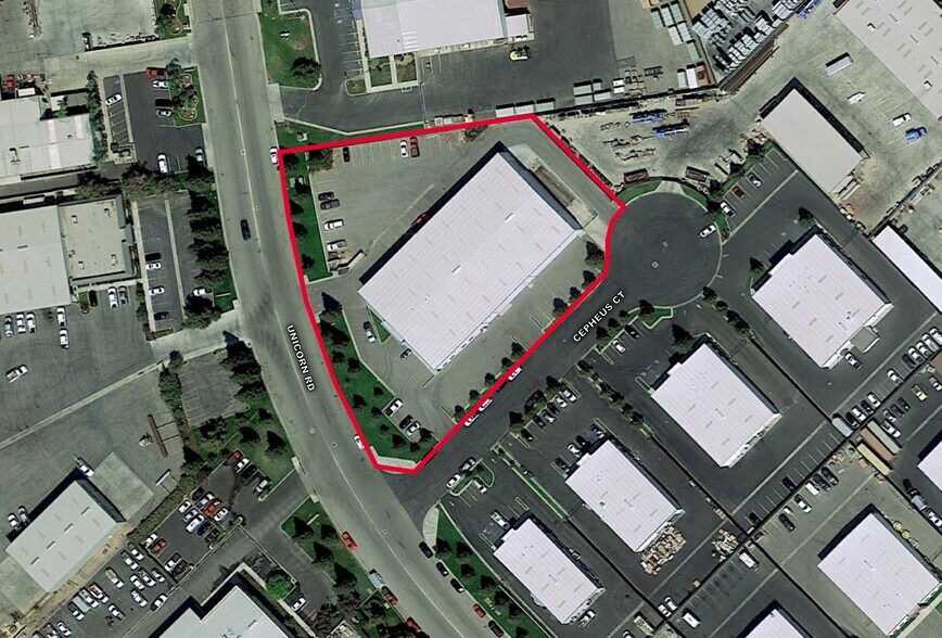 More Photos Of 2358 Cepheus Ct, Bakersfield Showroom For Lease