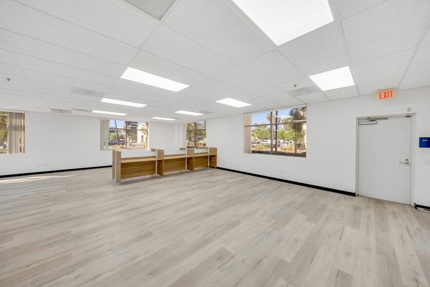 More Photos Of 67 Peters Canyon Rd, Irvine Business Park For Sale