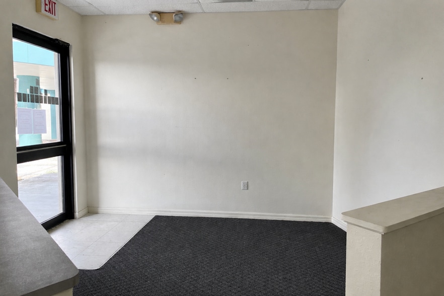 More Photos Of 4738 Grand Blvd, New Port Richey Medical For Lease