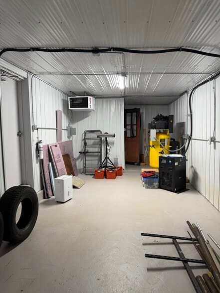 More Photos Of 144 Dance Hall Rd, Apollo Flex For Sale
