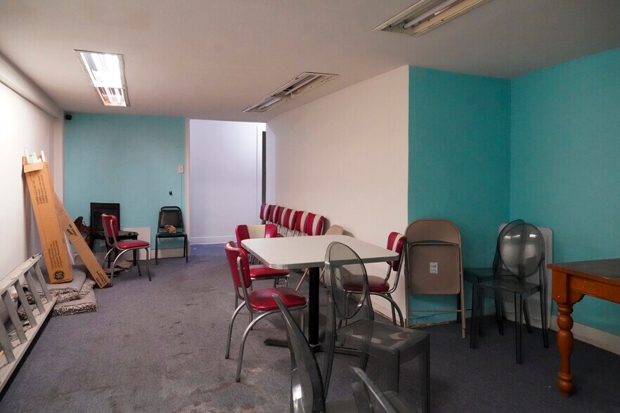 More Photos Of 361 S Commercial St, Aransas Pass Freestanding For Lease