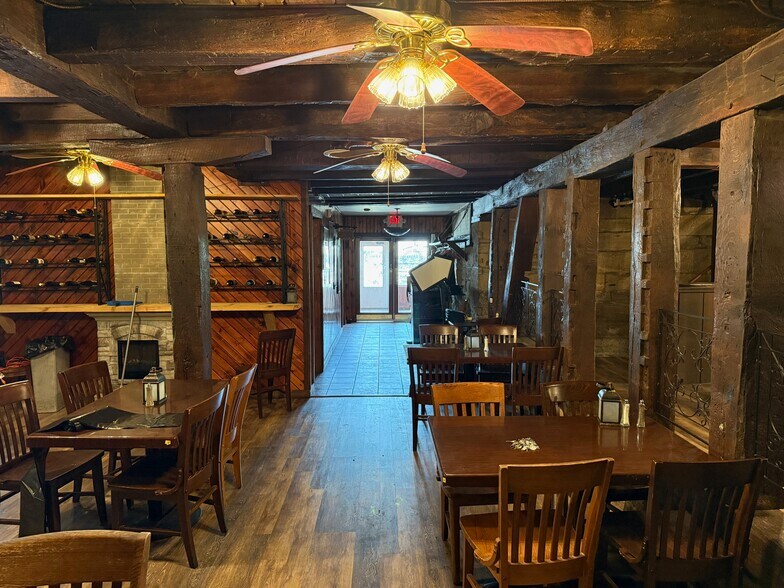 More Photos Of 42087 State Route 154, Lisbon Restaurant For Lease