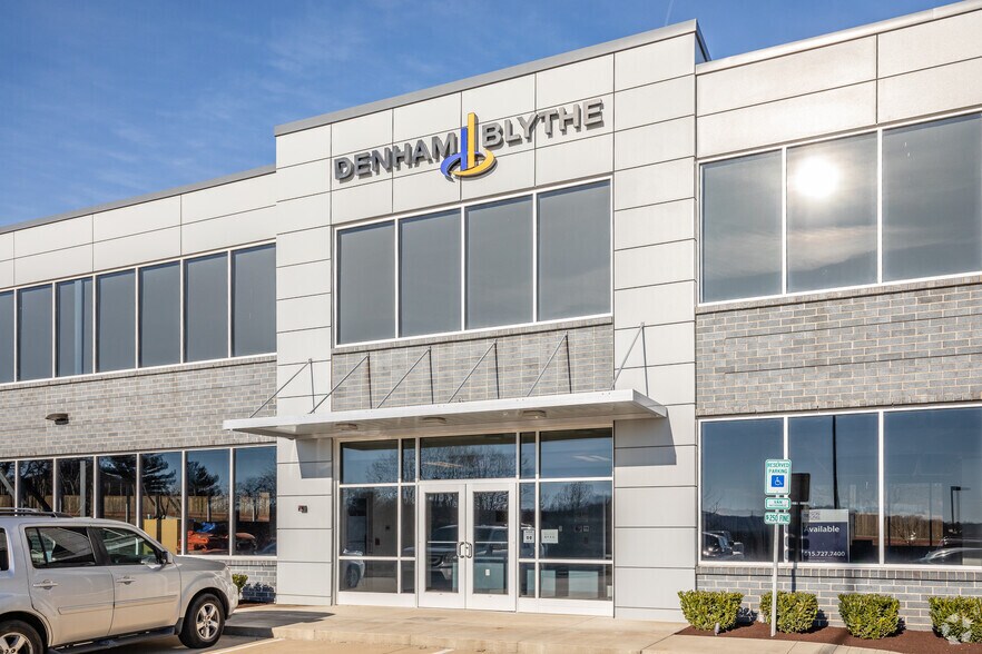 More Photos Of 3030 Business Park Cir, Goodlettsville Office For Sale