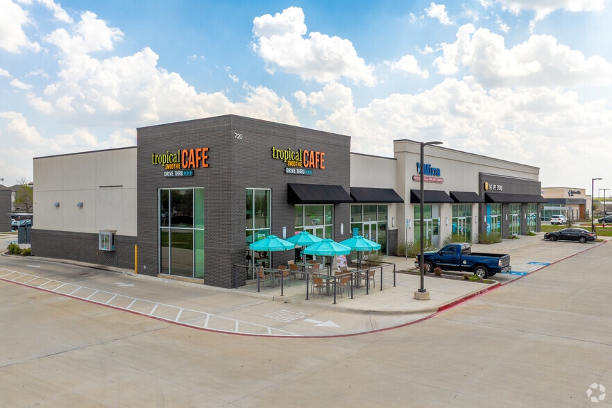 Primary Photo Of 720 S Highway 377, Roanoke Freestanding For Lease