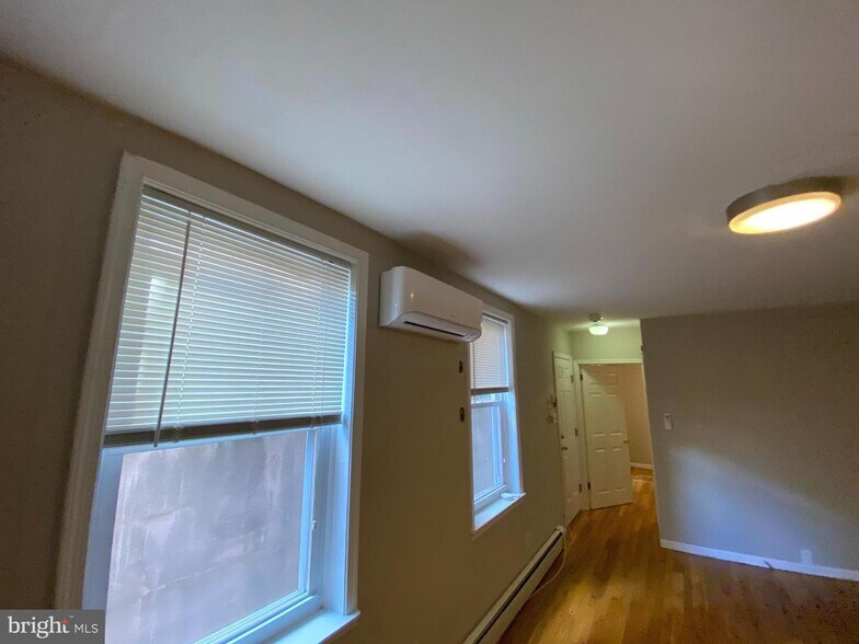 More Photos Of 747 S 2nd St, Philadelphia Apartments For Sale
