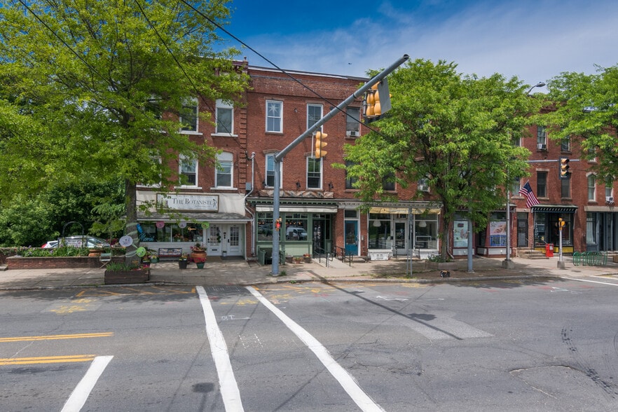 More Photos Of 93-95 Main St, Easthampton Storefront Retail Residential For Sale