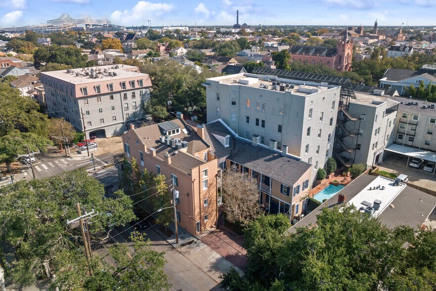 More Photos Of 2200 Prytania St, New Orleans Loft Creative Space For Sale