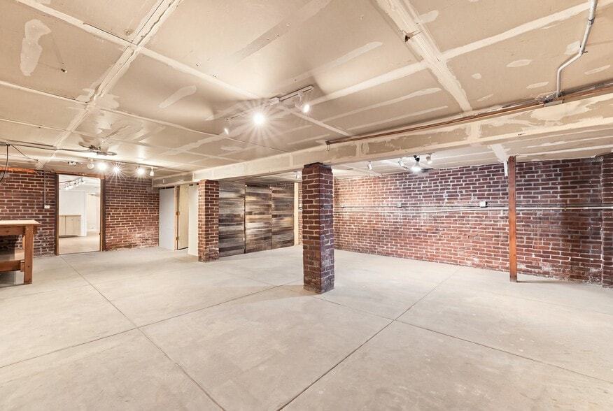 More Photos Of 4995 N Lowell Blvd, Denver Storefront Retail Office For Sale