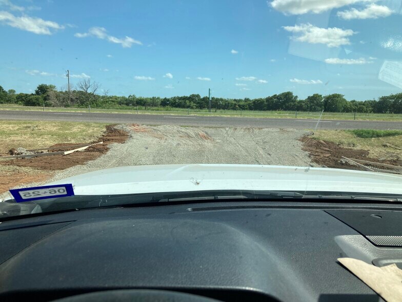 More Photos Of 5950 Northwest Fwy, Wichita Falls Land For Sale