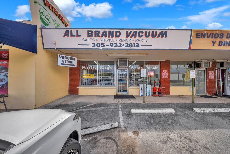 More Photos Of 18480-18484 W Dixie Hwy, North Miami Beach Unknown For Lease