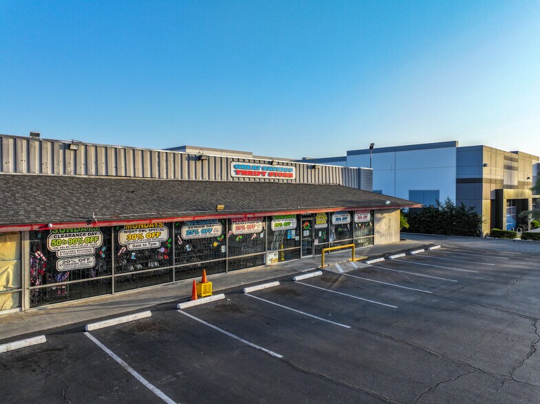 More Photos Of 4611 Holt Blvd, Montclair Freestanding For Sale